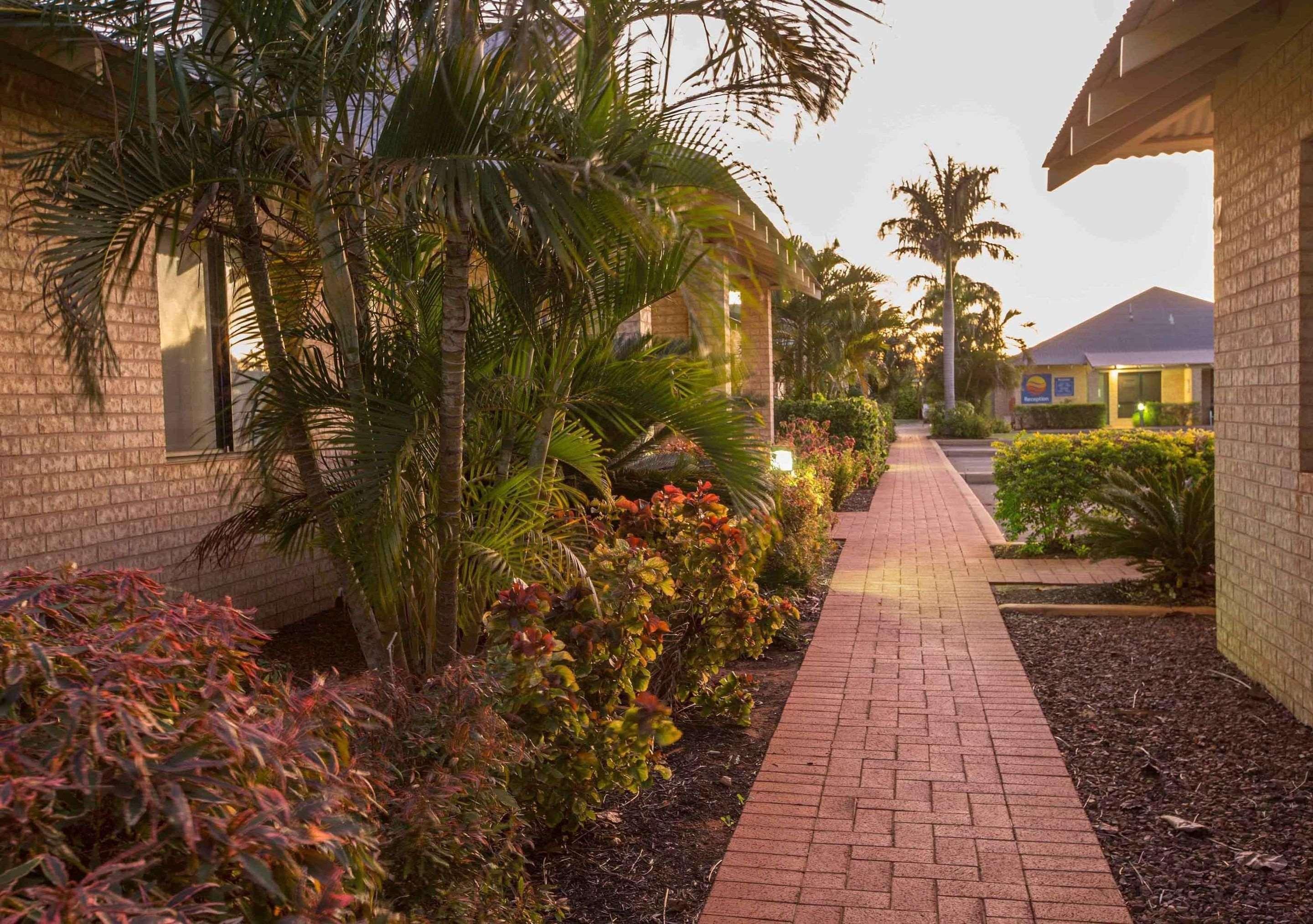 Comfort Inn & Suites Karratha Exterior photo