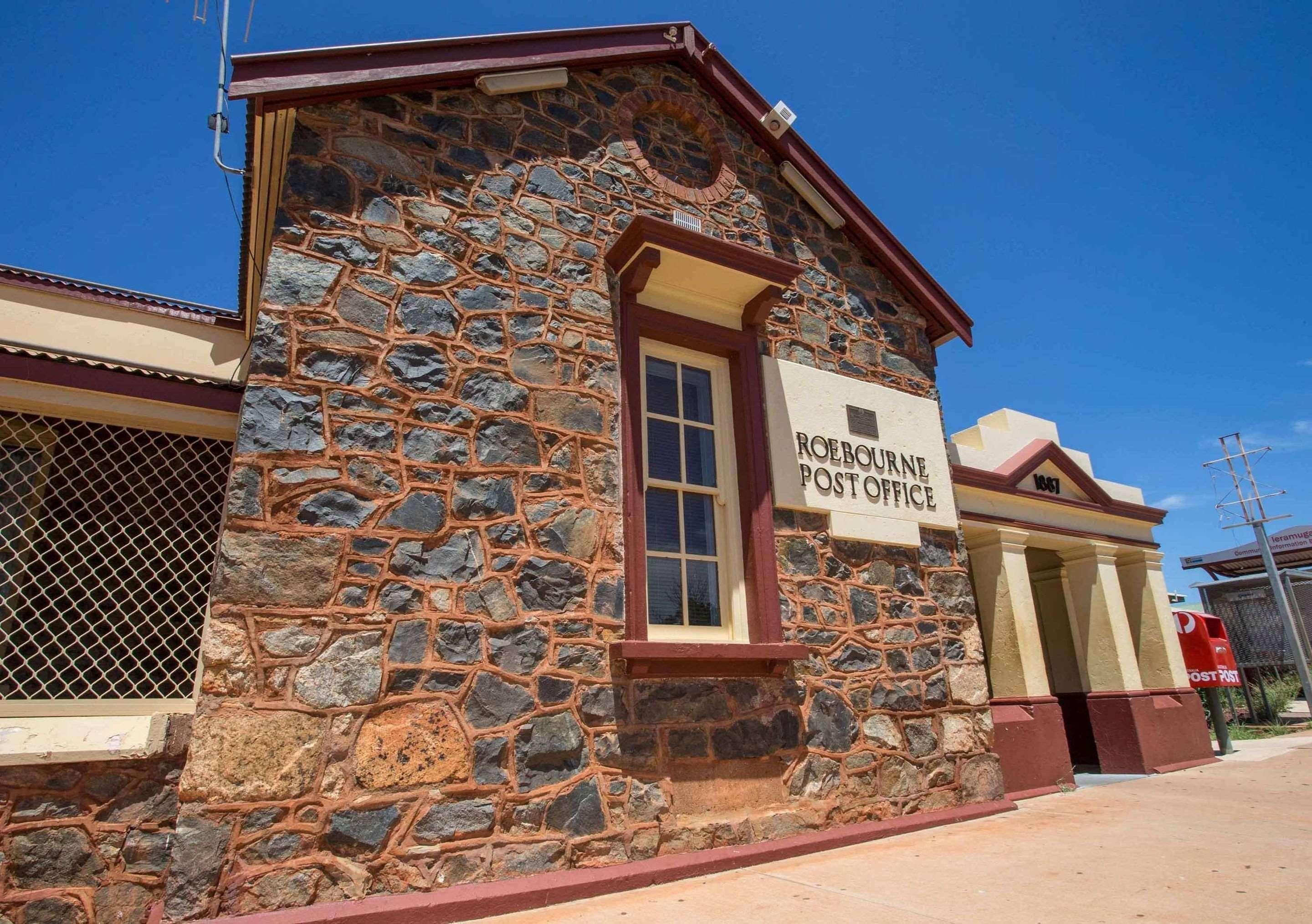 Comfort Inn & Suites Karratha Exterior photo